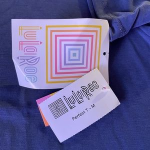 LulaRoe blue T-shirt M NWT